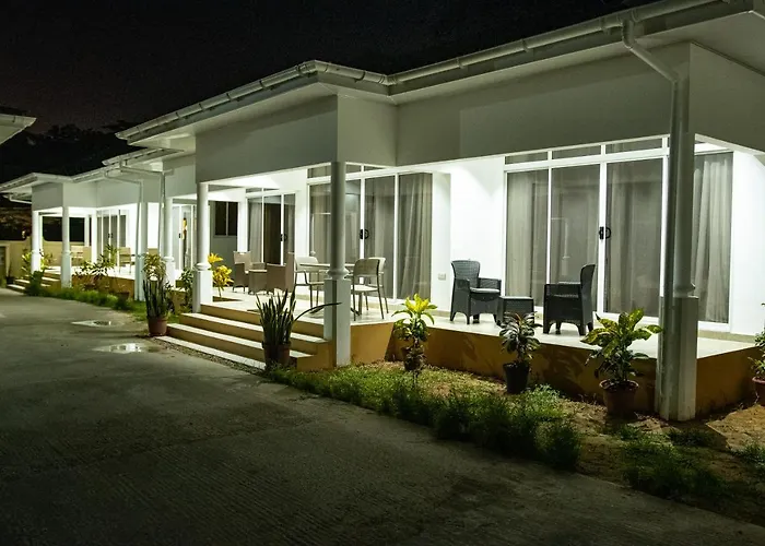 Macmillan\'S Holiday Villas