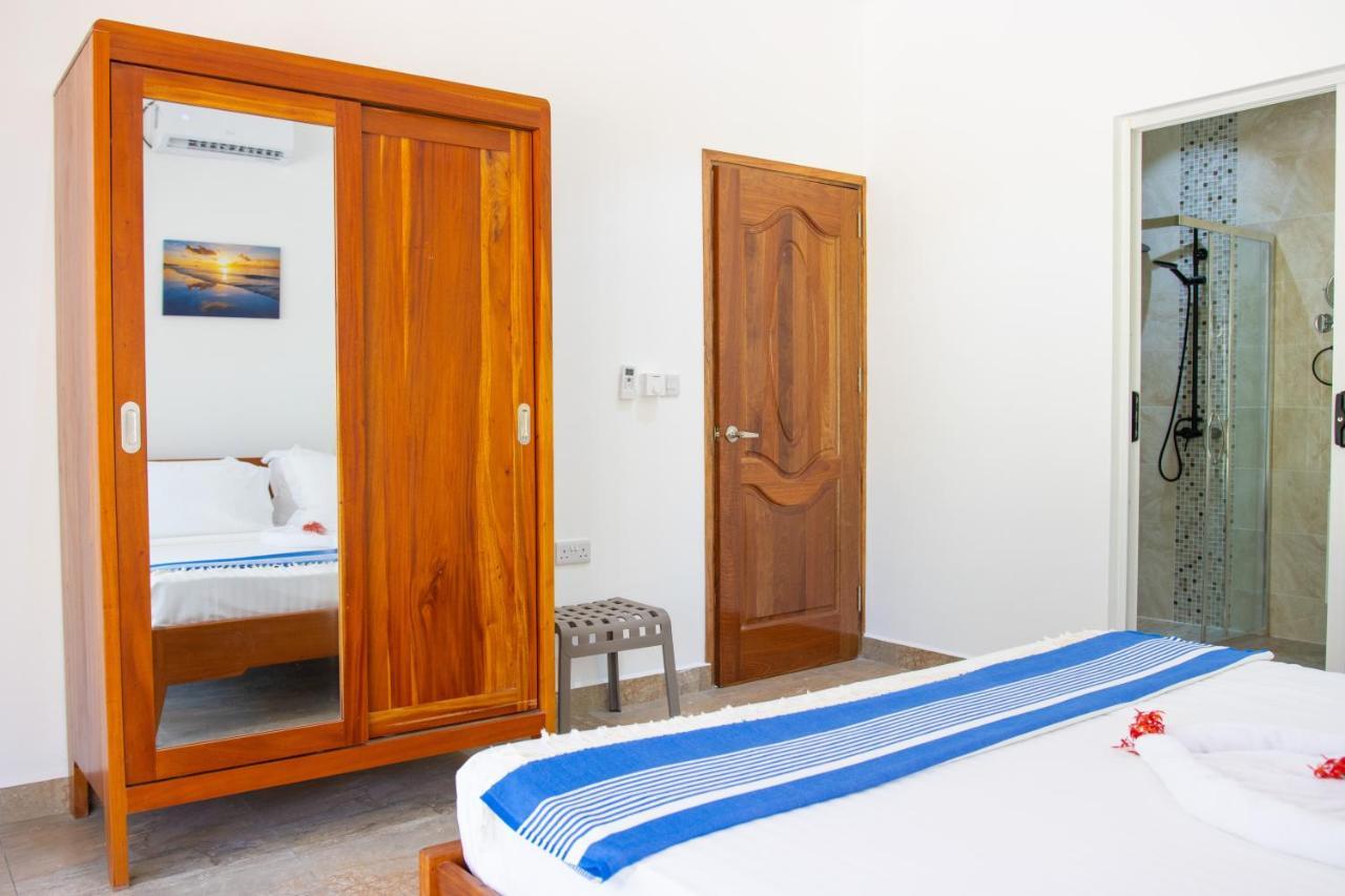 Macmillan's Apartment Grand Anse (Praslin)